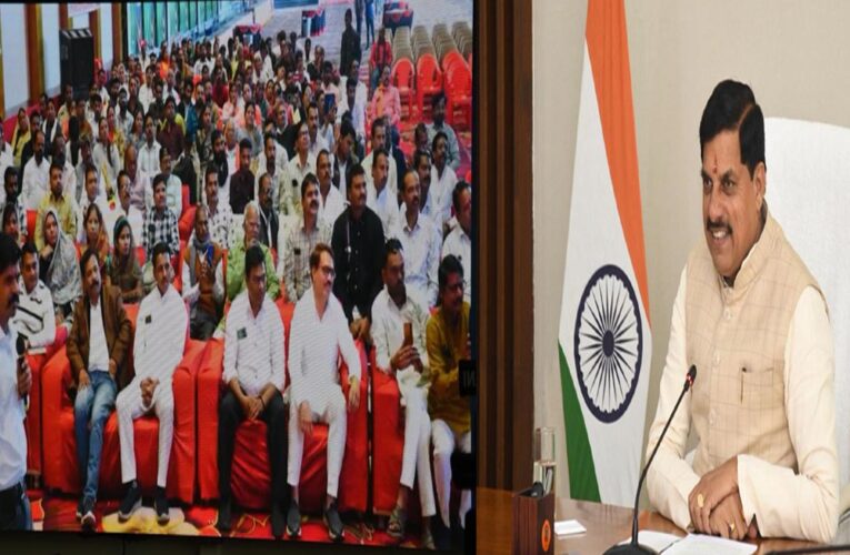 समाज के परिचय सम्मेलन, पारिवारिक मूल्यों और संस्कारों को अगली पीढ़ी तक पहुंचाने में सहायक : मुख्यमंत्री डॉ. यादव