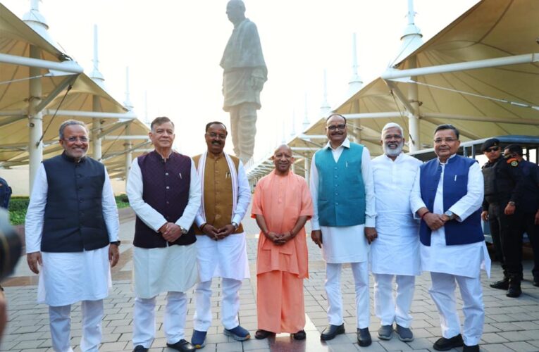 हमेशा से देश को राह दिखाने वाला राज्य रहा है गुजरातः योगी आदित्यनाथ