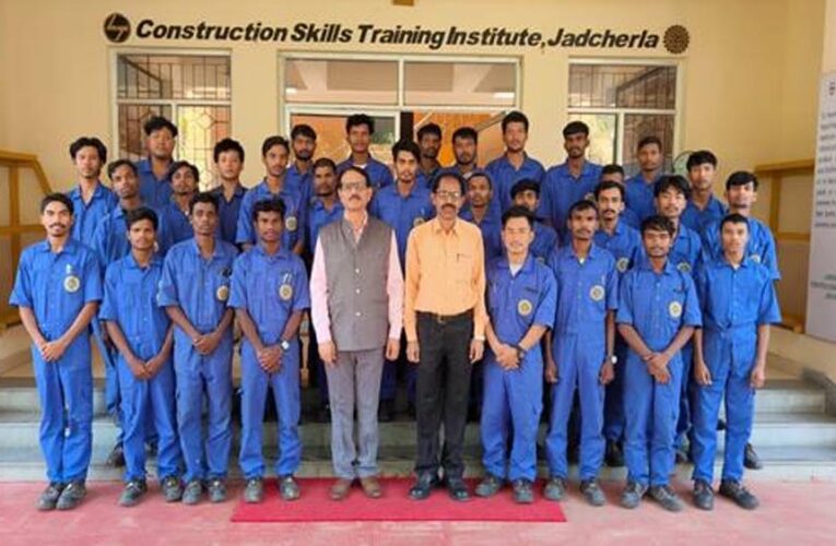 बालाघाट पुलिस द्वारा नक्सल प्रभावित क्षेत्रों में संचालित एकल सुविधा केन्द्र की उल्लेखनीय सफलता