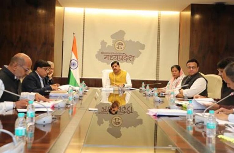 निर्माणाधीन कामों को जल्द से जल्द पूरा करें : मुख्यमंत्री डॉ. यादव