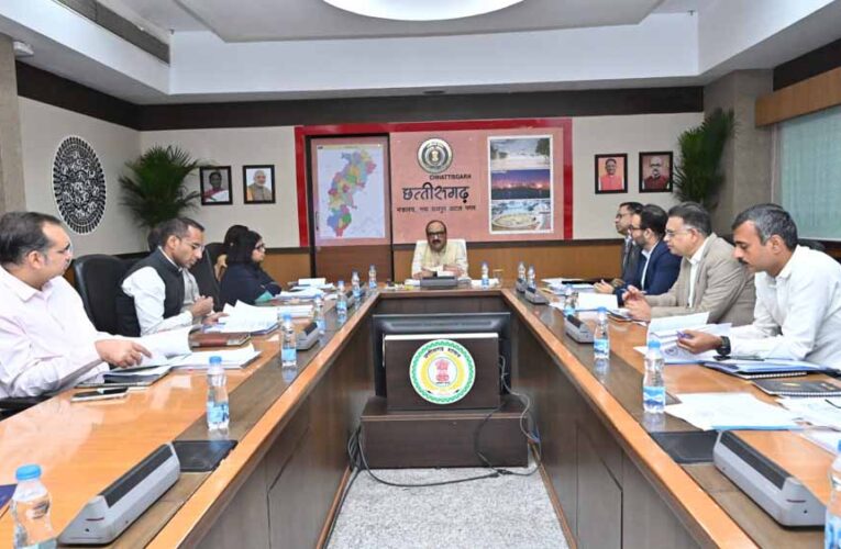 परियोजना एवं निर्माण क्रियान्वयन समिति की बैठक सम्पन्न