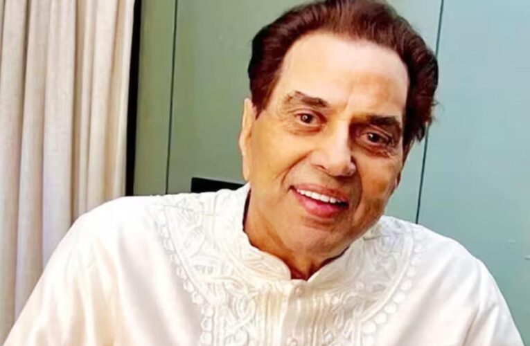 बॉलीवुड के दिग्गज धर्मेंद्र का निधन, 89 साल की उम्र में अंतिम सांस, विले पार्ले श्मशान घाट पर जुटे सितारे