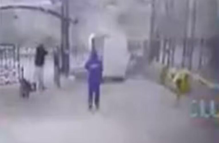 पेशावर में बड़ा आतंकी हमला: FC मुख्यालय पर दो सुसाइड ब्लास्ट, हमलावरों ने की फायरिंग