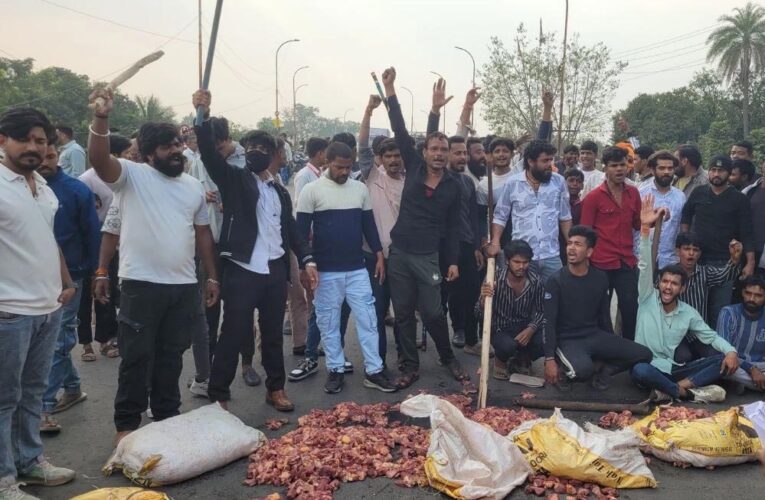 महू: शादी में पकने के लिए आया 2 क्विंटल गोमांस बजरंग दल ने पकड़ा