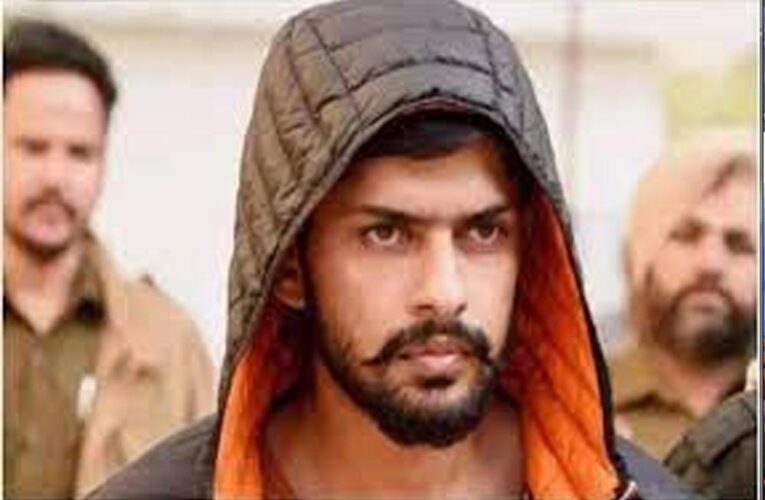 राजस्थान में ‘लॉरेंस जैकेट’ ट्रेंड का असर: गैंगस्टर की फोटो वाली जैकेट बेचने पर कई गिरफ्तार