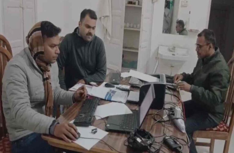 सिंगरौली: नायब तहसीलदार रिश्वत लेते रंगे हाथों पकड़ा, राजस्व निरीक्षक पर भी शिकंजा