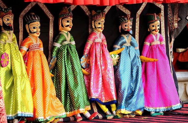 बलौदाबाजार : राज्योत्सव 2025 : दूसरी शाम रंग झरोखा की प्रस्तुति ने बांधा शमा, कठपुतली नृत्य ने खूब बटोरी तालियां