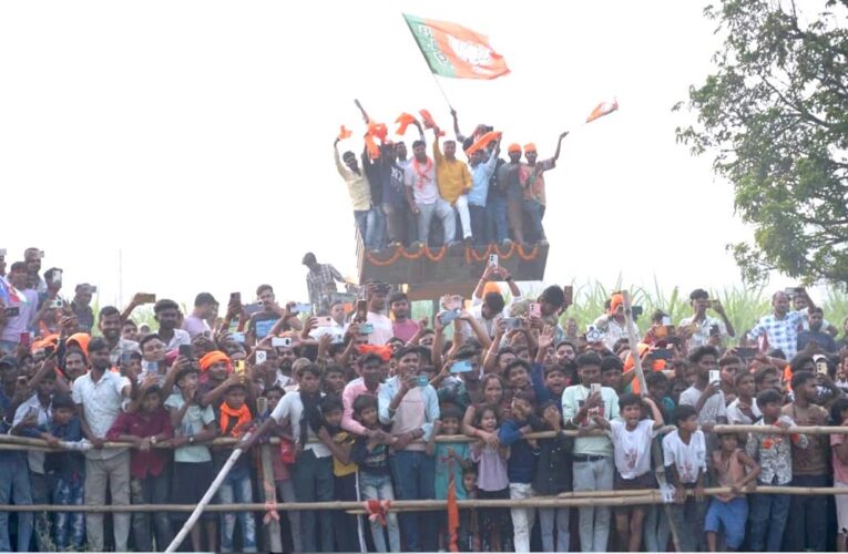 बिहार को अराजकता, अपहरण और जातीय नरसंहार की ओर लौटाना चाहती है RJD-कांग्रेस- सीएम योगी