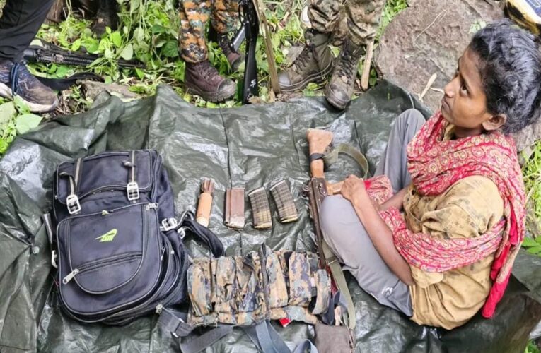 33 साल बाद MP में पहला नक्सली सरेंडर, 23 साल की सुनीता बनी पहली महिला नक्सली, 4 लाख की इनाम राशि