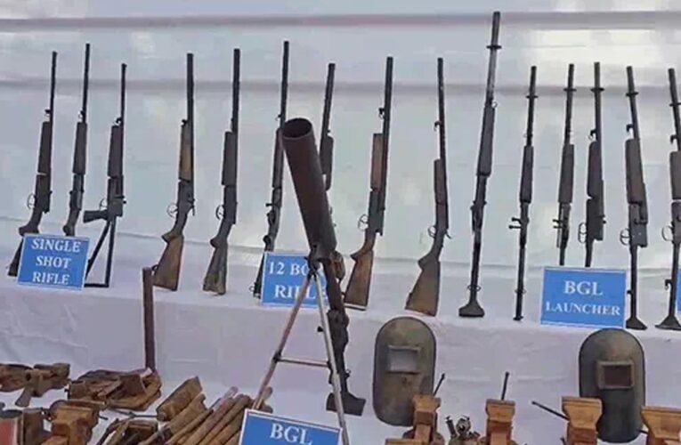 सुकमा में नक्सली हथियार फैक्ट्री का पर्दाफाश, 17 देसी राइफल, BGL लांचर और विस्फोटक बरामद