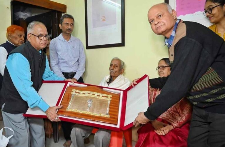 प्रख्यात साहित्यकार विनोद कुमार शुक्ल को ‘ज्ञानपीठ पुरस्कार’ से सम्मानित किए जाने पर मुख्यमंत्री ने दी बधाई