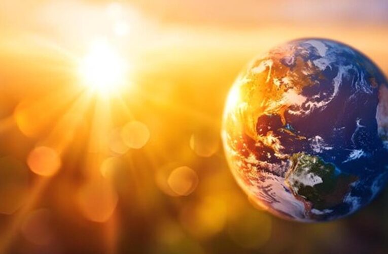 UNEP की चौंकाने वाली रिपोर्ट: 2100 तक 2.5°C बढ़ सकता है ग्लोबल तापमान, जलवायु संकट गहराने की चेतावनी