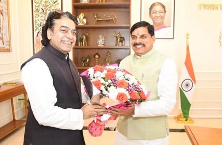 मुख्यमंत्री डॉ. यादव से फिल्म अभिनेता  आशुतोष राणा ने की सौजन्य भेंट