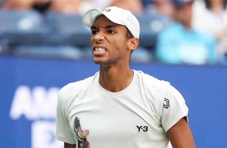 ऑगर अलियासिमे एटीपी फ़ाइनल्स के सेमीफ़ाइनल में