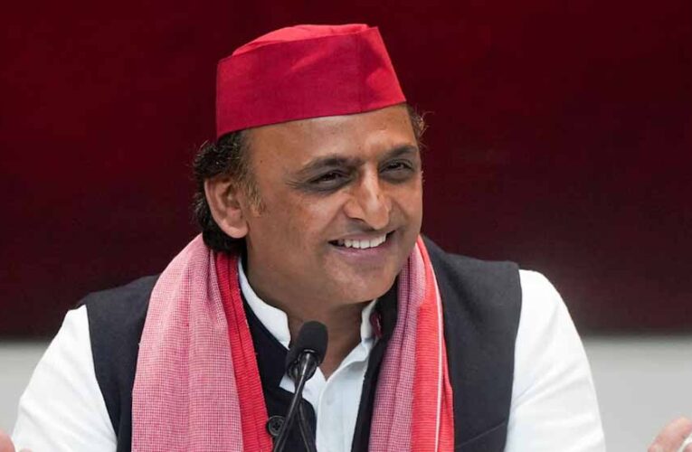 राम मंदिर ध्वजारोहण के बीच अखिलेश यादव का बयान: संकल्प पूरा करने के संकेत!