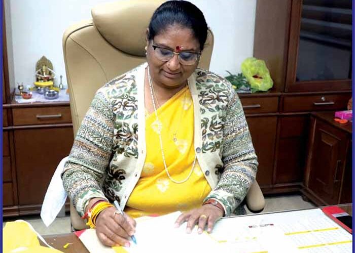 मां जैसी ममता से बच्चों का भविष्य संवार रहीं मंत्री सुश्री निर्मला भूरिया