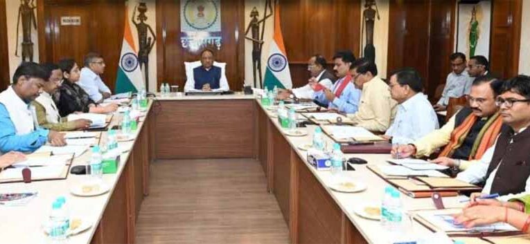 साय कैबिनेट की बैठक 14 नवंबर को: कई अहम नीतिगत फैसलों पर हो सकती है चर्चा