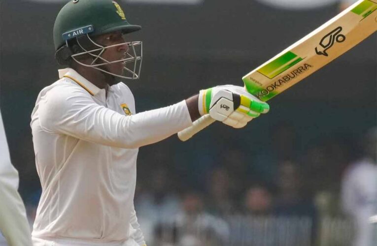 गुवाहटी में भारत बेबस, मुथुसामी ने ठोका शतक, साउथ अफ्रीका 420 के पार