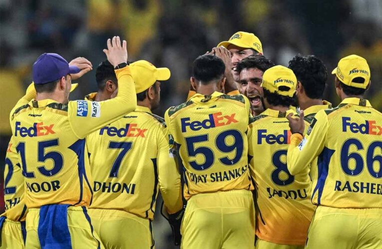 CSK के पास ऑक्शन में होंगे 30 करोड़! कई दिग्गज खिलाड़ियों पर चल सकती है गाज