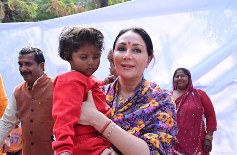 घुमंतु जाति रोजगार मेले में डिप्टी सीएम दिया कुमारी ने बांटे संसाधन, कई परिवारों को मिला सहारा