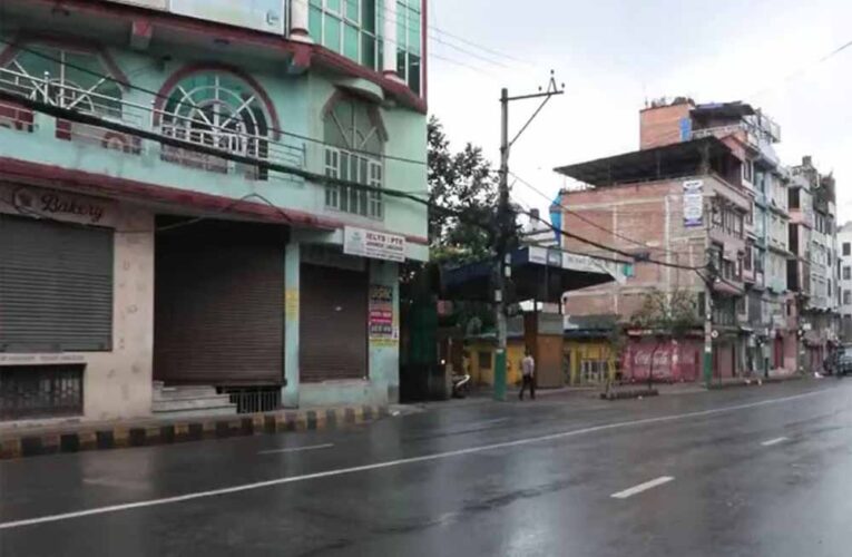 नेपाल में फिर भड़का गुस्सा: Gen-Z सड़कों पर उतरे, कई शहरों में कर्फ्यू लागू