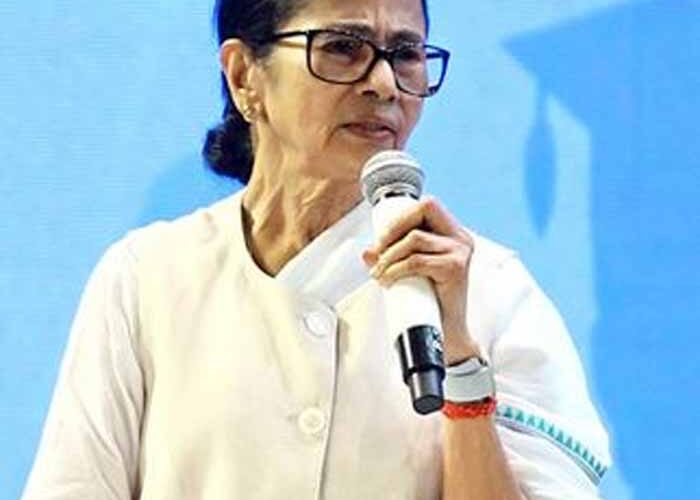 एसआईआर ने ली एक और जान? बीएलओ मौत पर भड़कीं ममता बनर्जी