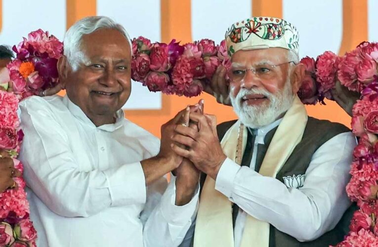 कैश-कट्टा गेम ने बदला खेल! तेजस्वी की उम्मीदें टूटीं, NDA की जीत में नई टेंशन