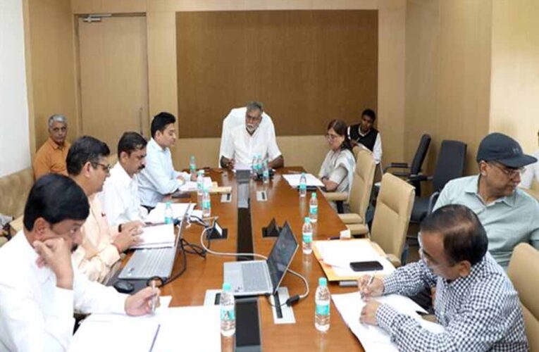 मध्यप्रदेश की ग्रामीण सड़कों के रख-रखाव पर दें ध्यान : मंत्री पटेल