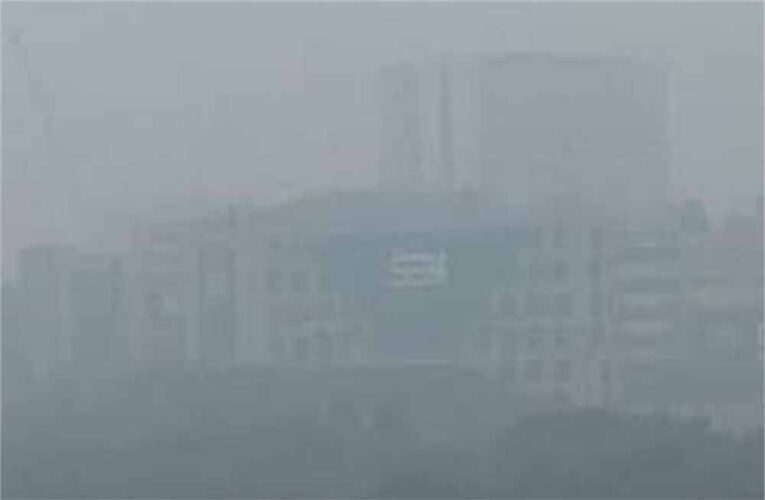 मुंबई में बढ़ता प्रदूषण: BMC का सख्त एक्शन, 53 निर्माण साइटों पर काम ठप!