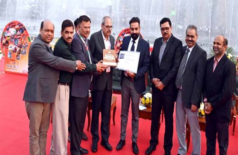 44वें भारतीय अंतर्राष्ट्रीय व्यापार मेले में मध्यप्रदेश मण्डप को रजत पदक