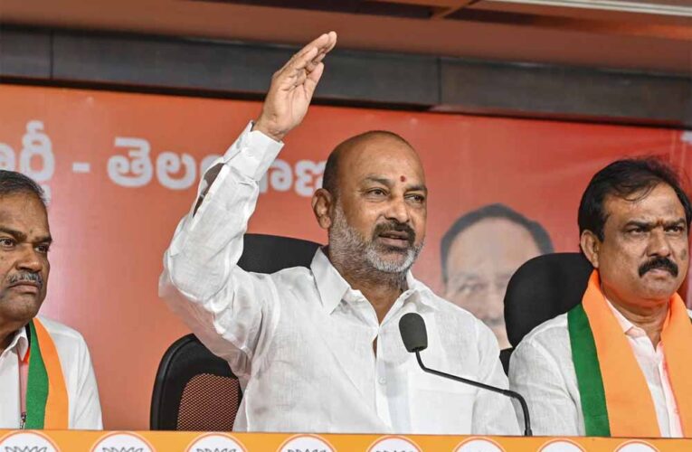 गांवों में बड़ा वादा: BJP समर्थित प्रतिनिधि को चुनने पर 10 लाख रुपये देने की घोषणा!