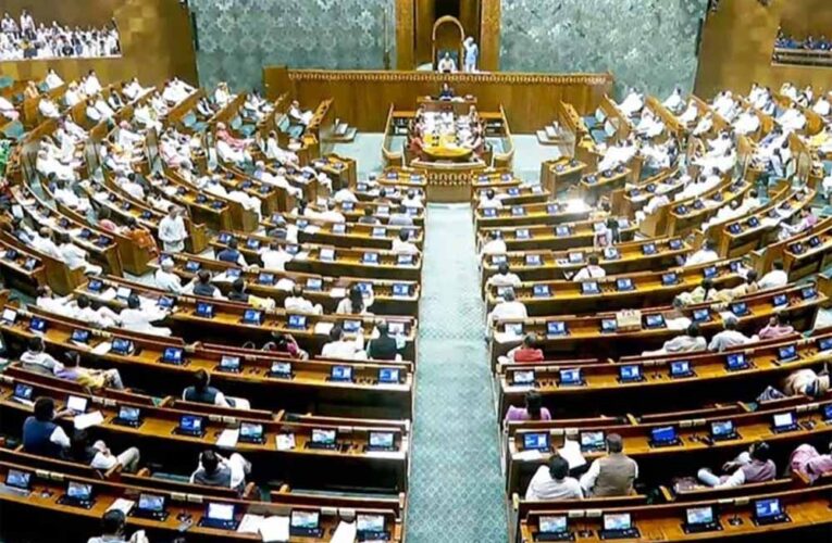 गांधी परिवार पर FIR, बंगाल में SIR… शीतकालीन सत्र में गरमाएगा सियासी माहौल