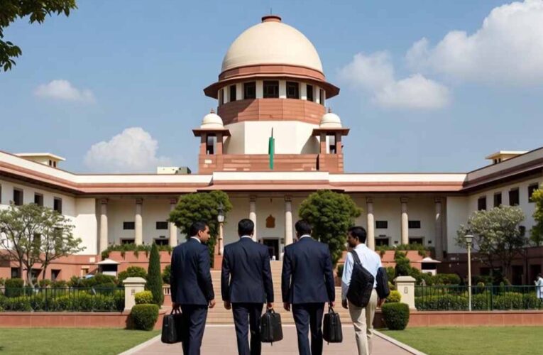 सीनियर वकील होना विशेषाधिकार नहीं— सुप्रीम कोर्ट की सख़्त टिप्पणी पर जानें पूरा मामला