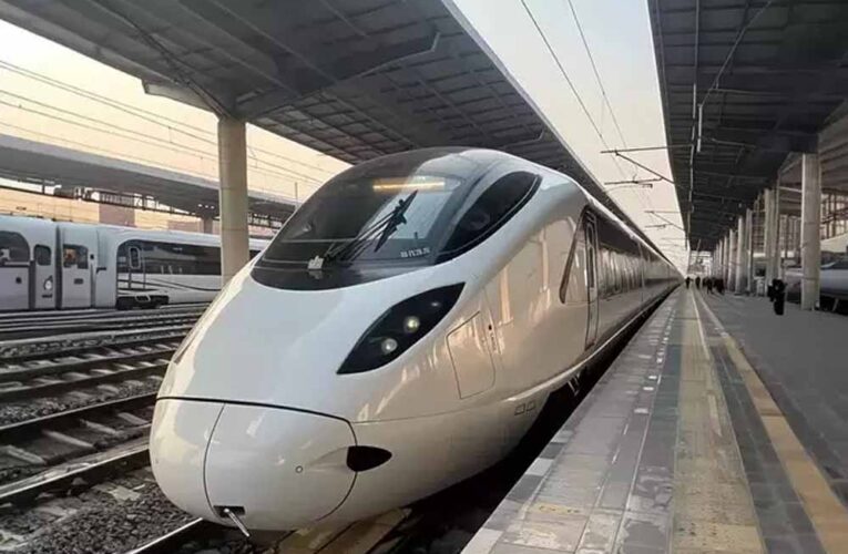 यह ट्रेन नहीं, ‘पुष्पक विमान’ है! 4 घंटे में तय करेगा 1000 किमी और देशों को जोड़ेगा