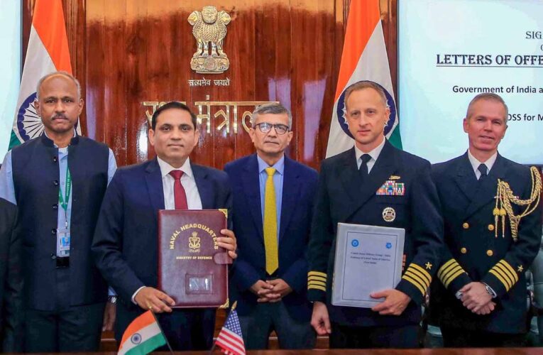 ट्रंप टैरिफ के बीच भारत-US रक्षा रिश्ता मजबूत, नेवी के लिए 7995 करोड़ की बड़ी डील