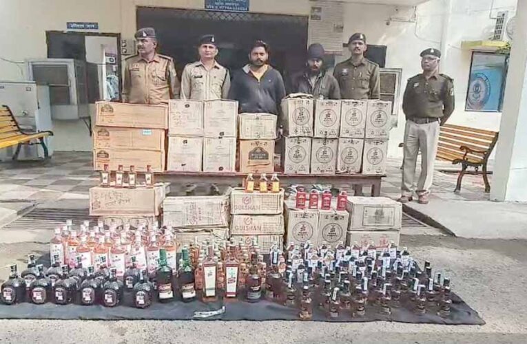 एमपी की लाखों की अवैध शराब जब्त, कार से तस्करी करते दो आरोपी गिरफ्तार
