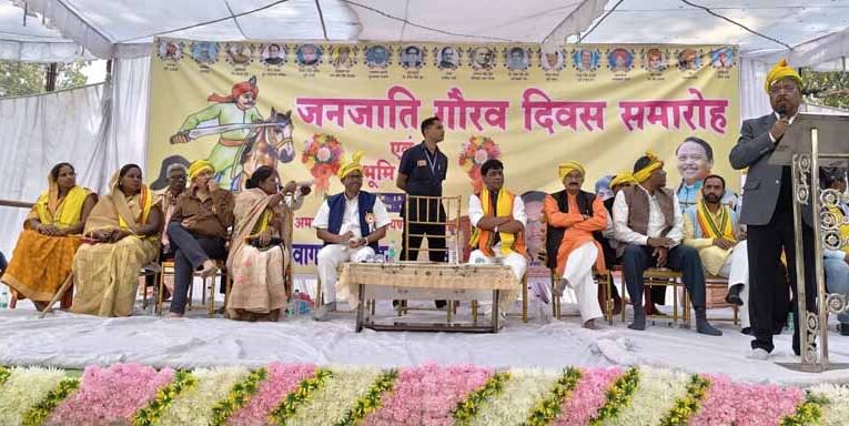 मंत्री राम विचार नेताम ने शहीद वीर नारायण सिंह की प्रतिमा स्थापना हेतु किया भूमिपूजन