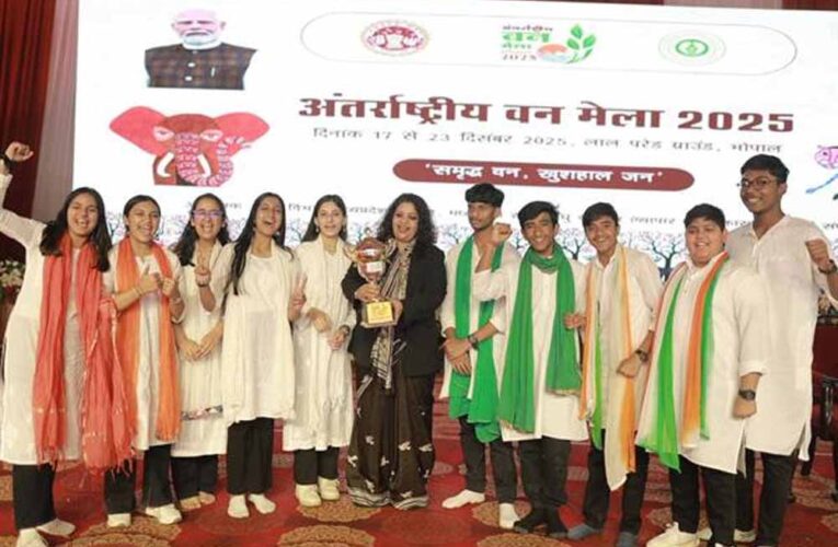 वन मेले में वनोपज एवं हर्बल उत्पाद से निर्मित औषधियों की बढ़ी मांग