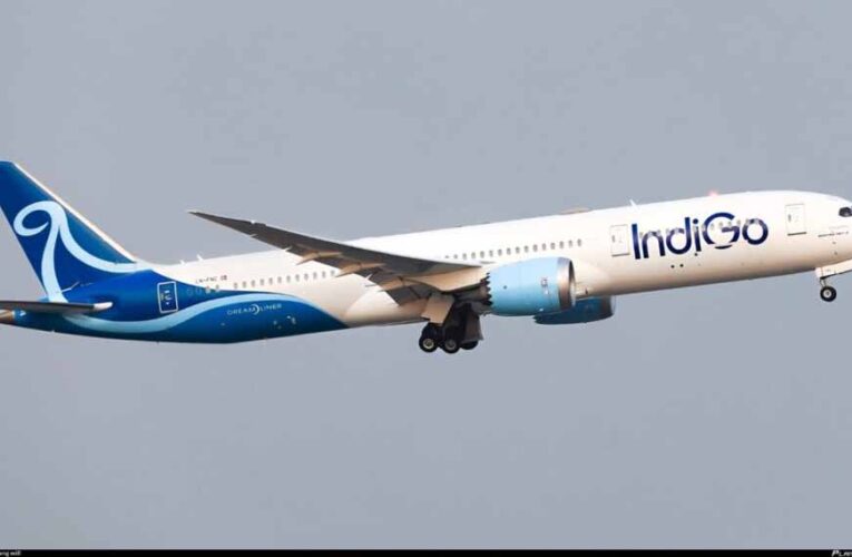 इंडिगो उड़ानों में गड़बड़ी, DGCA ने चेताया—रिपोर्ट के बाद कड़ी कार्रवाई संभव