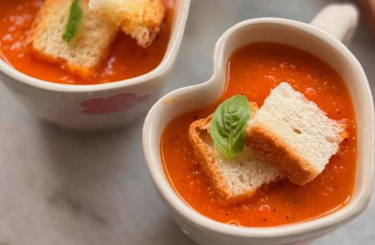 खांसी-जुकाम में राहत के लिए घर पर बनाएं गरमागरम टोमेटो सूप