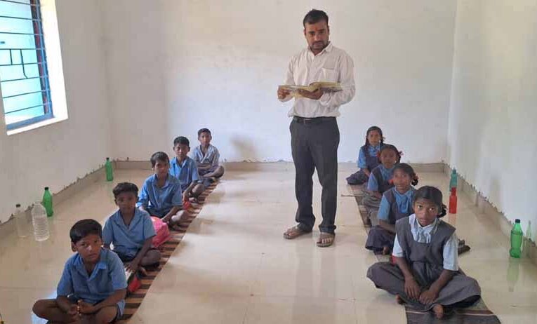 प्राथमिक शाला सागबाड़ी में दो शिक्षकों की पदस्थापना से शिक्षा की गुणवत्ता में उल्लेखनीय सुधार