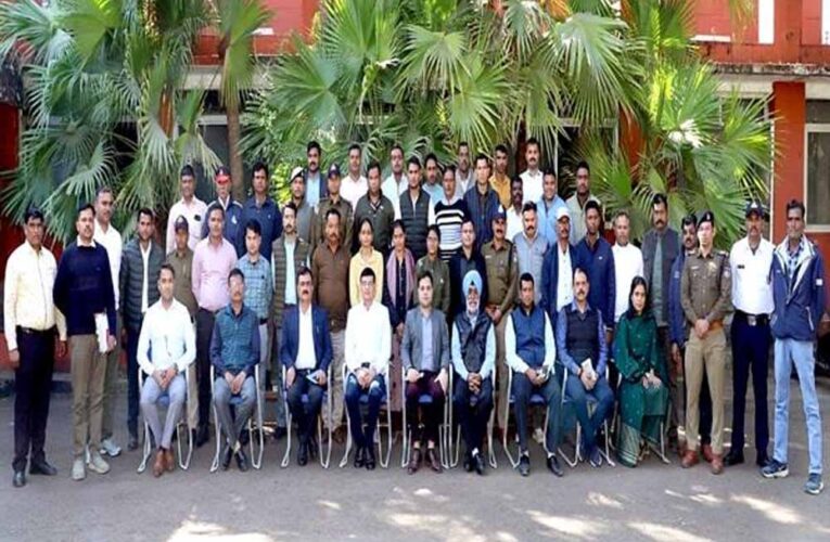 यातायात पुलिस का रोड सेफ्टी 4E’s आधारित दो दिवसीय रिफ्रेशर कोर्स संपन्न