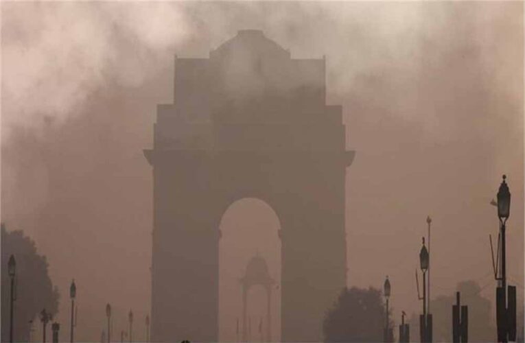 दिल्ली-NCR में फिर गहराया प्रदूषण संकट, कई इलाकों में AQI 400 के पार