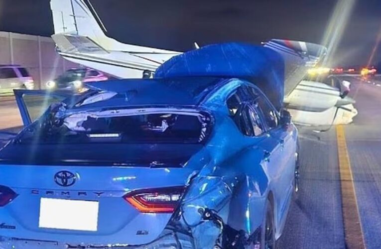 फ्लोरिडा हाइवे पर क्रैश लैंडिंग के दौरान विमान ने कार को मारी टक्कर, हादसे से मची अफरा-तफरी