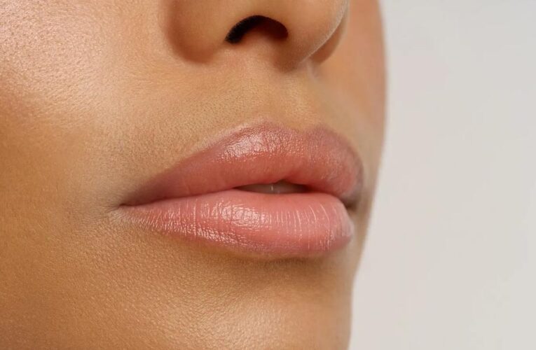 होंठों से जानें शरीर की छिपी बीमारियां, क्या आप पहचान रहे हैं इन अहम संकेतों को?”