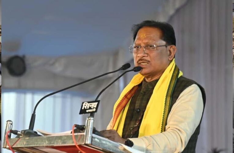 रायपुर : राष्ट्र व समाज के नव निर्माण में आदिवासी समाज के अमर शहीदों एवं महापुरूषों का अद्वितीय योगदान: मुख्यमंत्री  साय