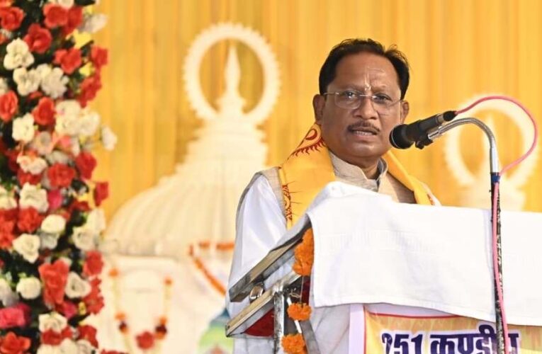 रायपुर : गायत्री मंत्र मानव जीवन को ऊर्जावान और संस्कारित बनाते हैं : मुख्यमंत्री  विष्णु देव साय