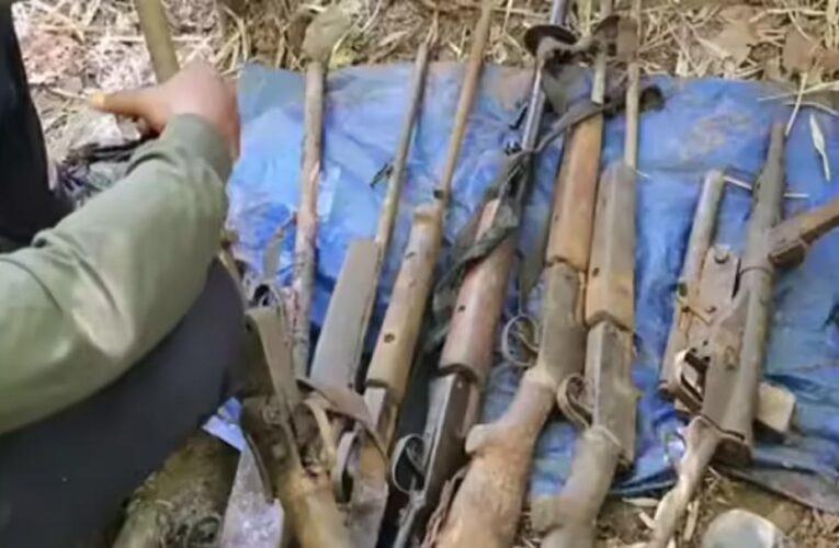 बालाघाट में नक्सल विरोधी अभियान को बड़ी सफलता, जंगल से ₹11.57 लाख नकद और हथियार बरामद