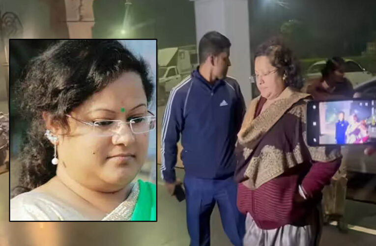 कौन हैं सौम्या चौरसिया? भूपेश बघेल सरकार की ‘सुपर सीएम’ कही जाने वाली अधिकारी 4364 करोड़ के घोटाले में गिरफ्तार
