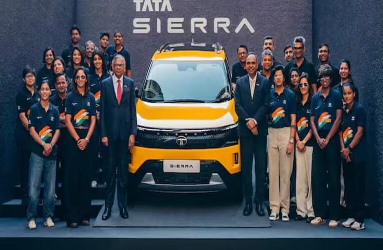 TATA ने निभाया वादा: विश्वविजेता बेटियों को गिफ्ट की नई SIERRA